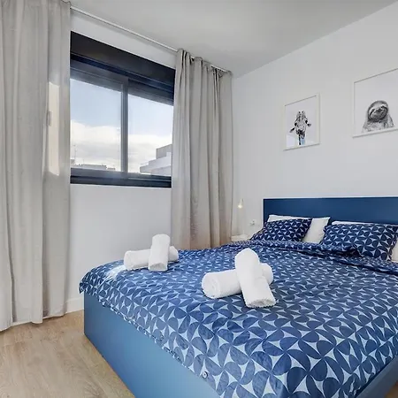 Διαμέρισμα Charming 2 Bedroom Flat In Εστεπόνα