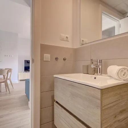 Appartement Charming 2 Bedroom Flat In